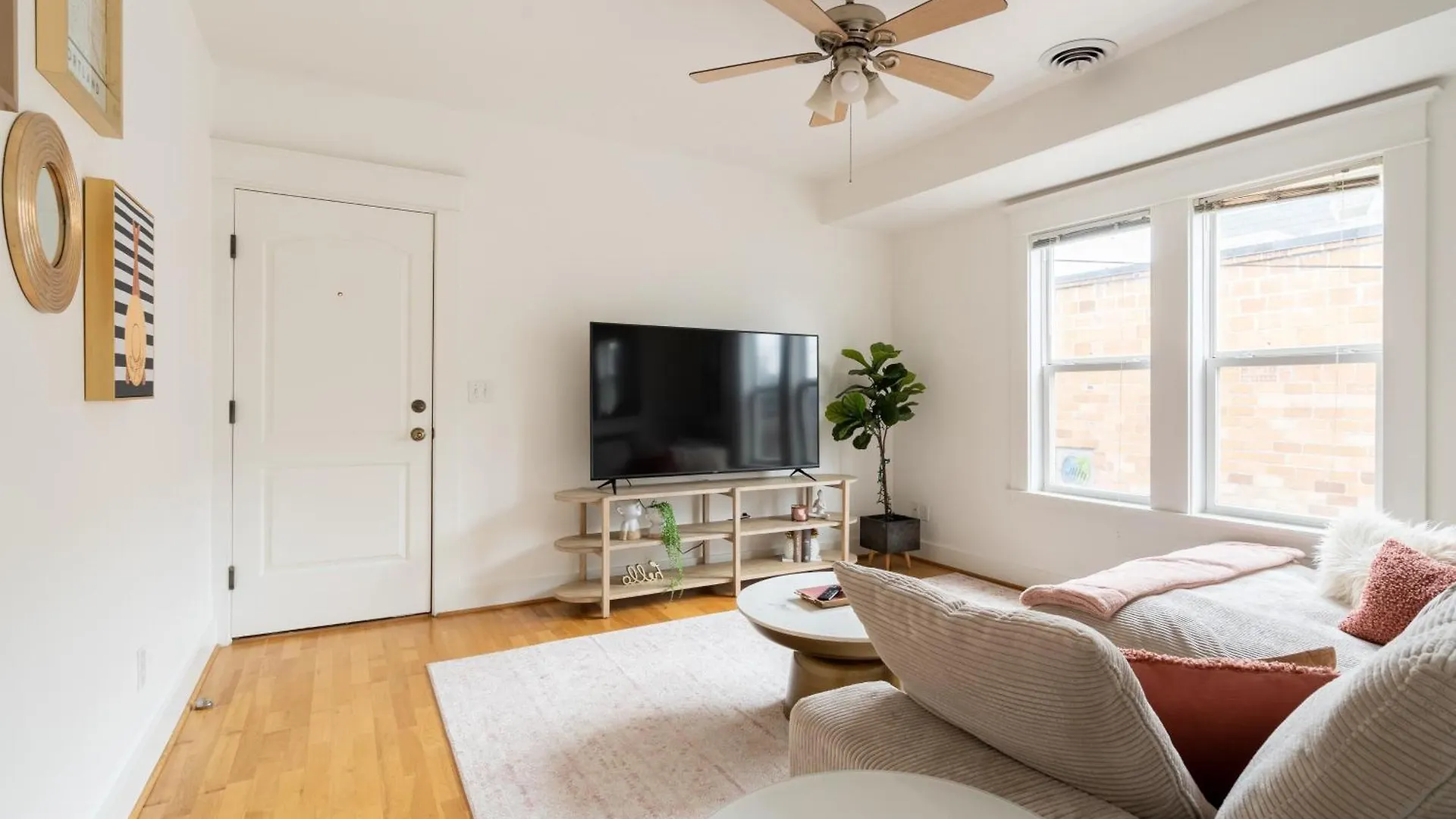 The Bohemian Spirit - Live Music, Eateries & Bars Apartamento Portland