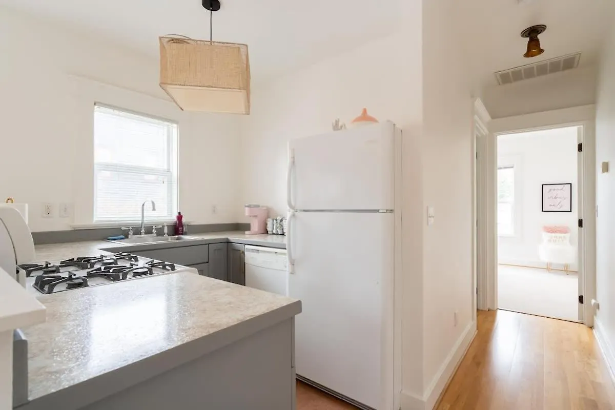 The Bohemian Spirit - Live Music, Eateries & Bars Apartamento Portland